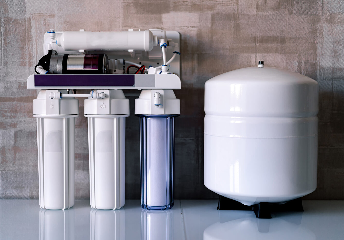 Reverse,Osmosis,Water,Purification,System,At,Home.,Installed,Water,Purification Reverse osmosis water purification system at home. Installed water purification filters. Clear water concept